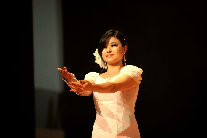 김민경벨리댄스 이미지