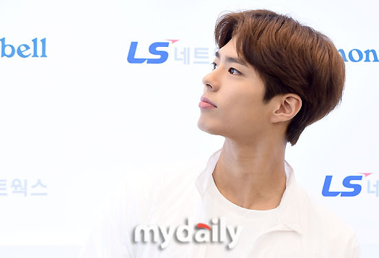 오늘자 왕자님 돋는 박보검.jpg | 인스티즈