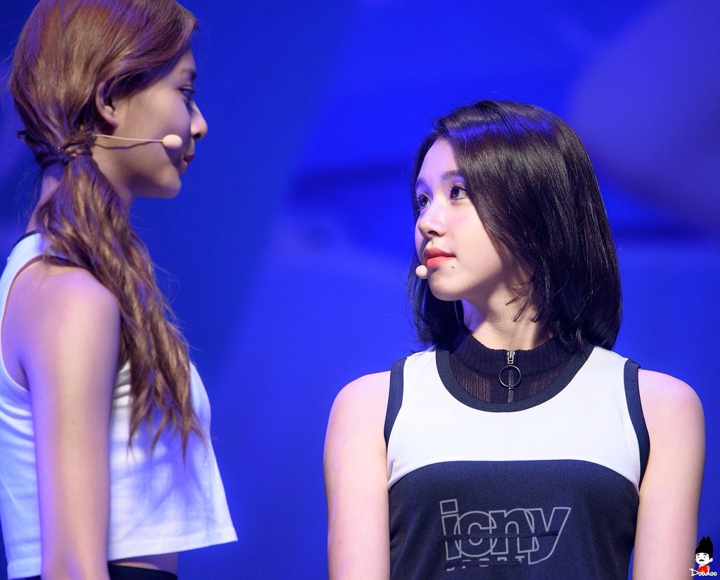 [트와이스] 팀내 최장신 & 최단신 동갑내기 친구 | 인스티즈