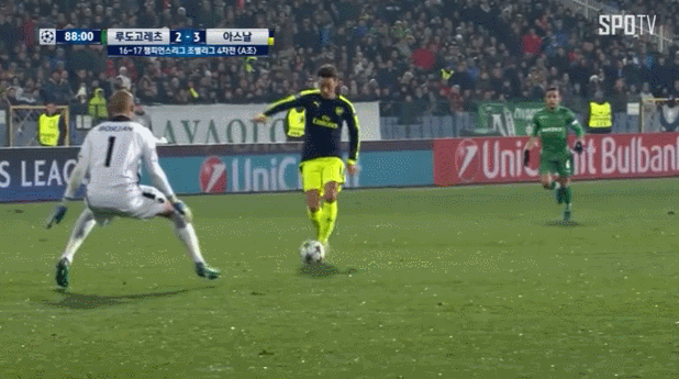 오늘자 외질 결승골.gif | 인스티즈