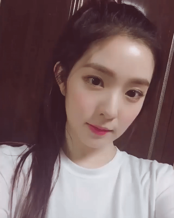 남녀아이돌 100명이 뽑은 제일 예쁜 여자 아이돌.jpgif | 인스티즈