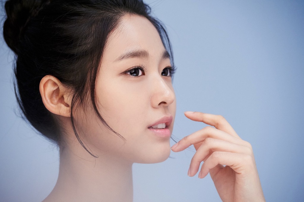설현이의 옆모습.jpg | 인스티즈