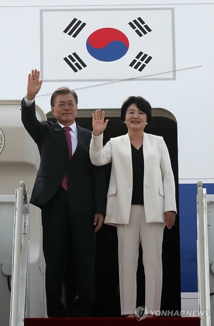 문재인 대통령님 내외 독일 출국 사진 | 인스티즈