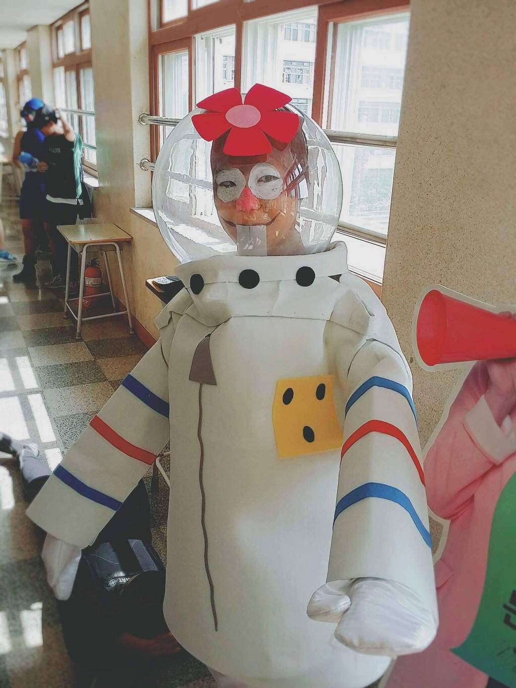 누군가가 한해의 이슈를 묻거든 고개를 들어 의정부고 졸업앨범을 보게하라 | 인스티즈