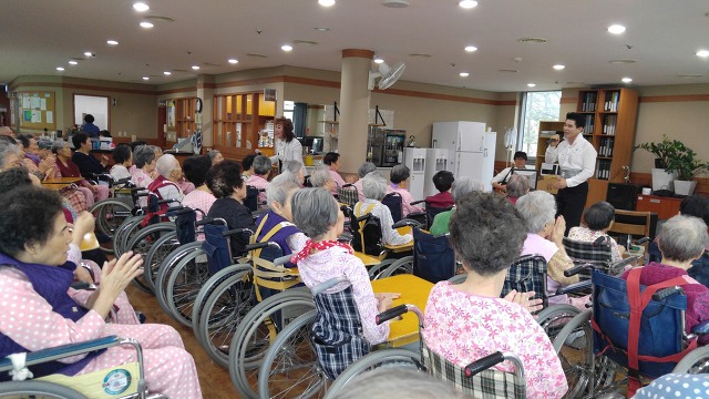 안양노인전문요양원 이미지