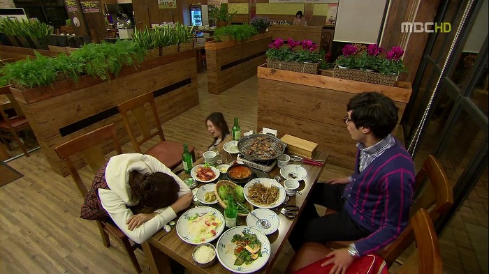 [지붕뚫고하이킥] 떡실신 제조기와 지옥에서 온 식모의 술주정.jpg | 인스티즈