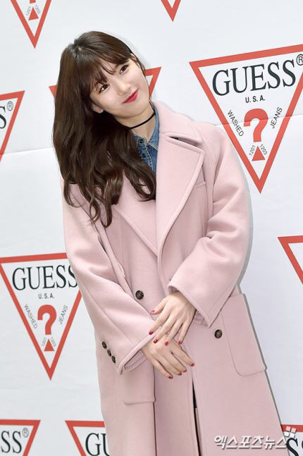 오늘자 게스 팬사인회 수지 | 인스티즈
