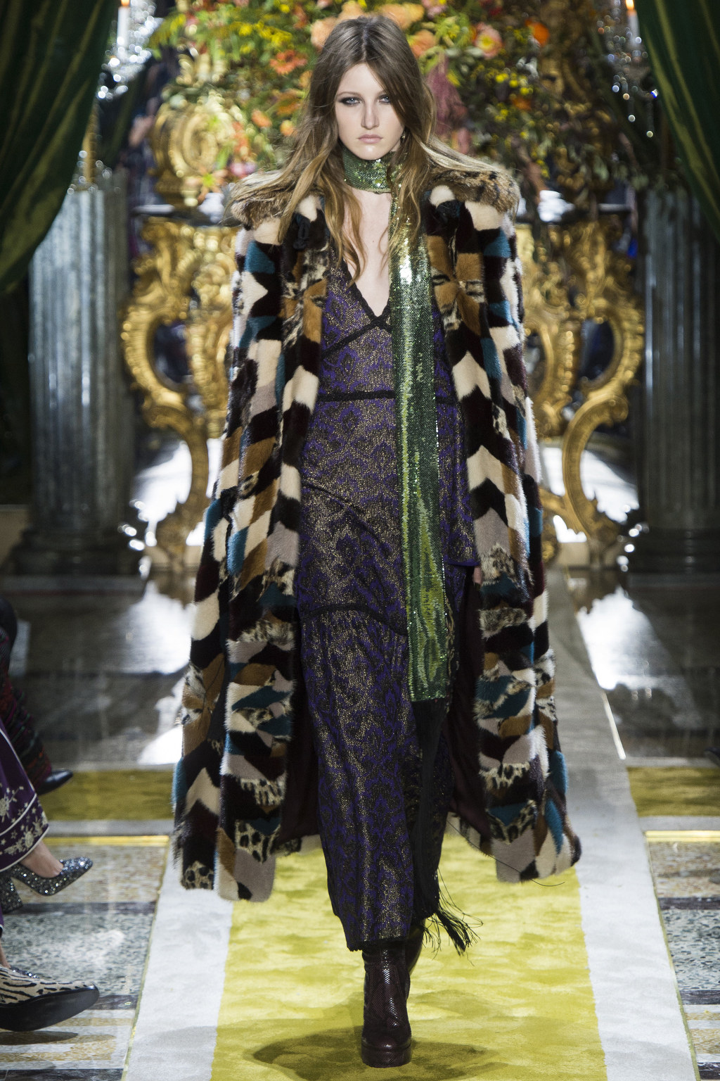 Roberto Cavali 2016 FallWinter RTW Milan | 인스티즈