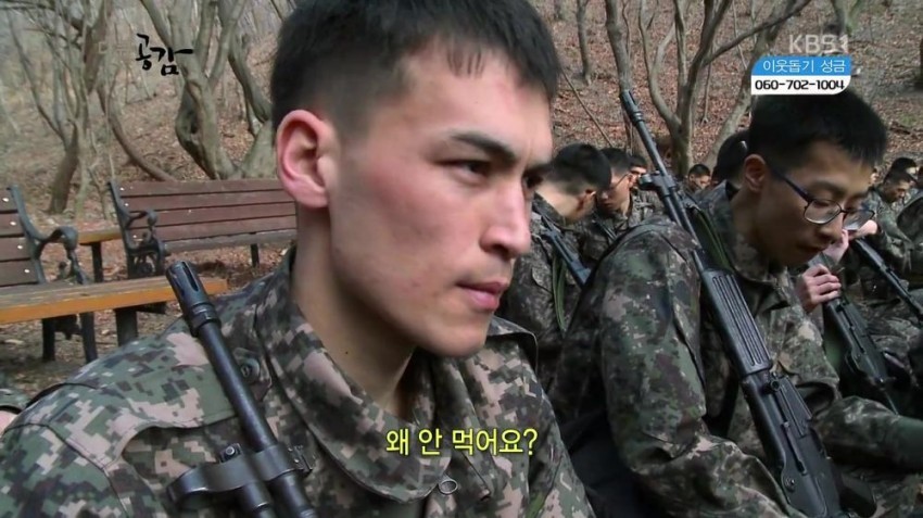사관학교.. 군계일학 외국인.......JPG | 인스티즈