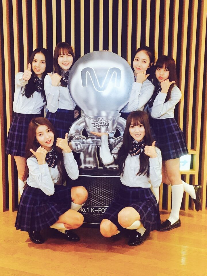 오늘자 여자친구 엠카운트다운 1위 | 인스티즈