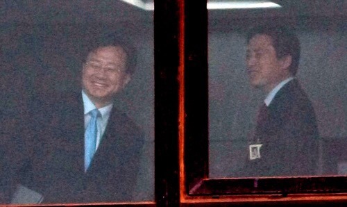 노무현은 정말 박연차한테 시계를 받았을까? | 인스티즈