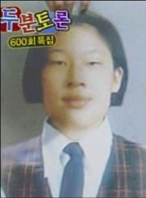 23살 때 가만히 앉아있어도 남자들이 연락처를 따갔다는 연예인 | 인스티즈