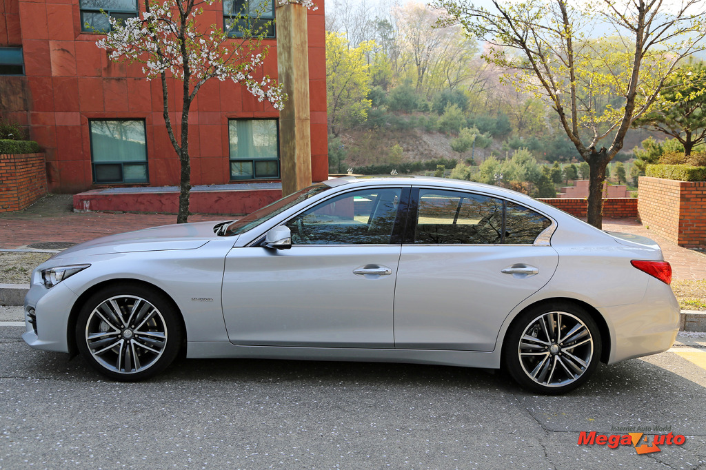 닛산 인피니티 Q50S 하이브리드 | 인스티즈