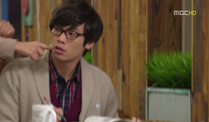 [지붕뚫고하이킥] 세상에 어떤 남자가 가만 보고 있어요.jpg | 인스티즈