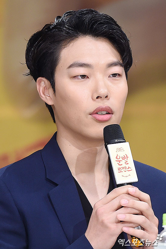 오늘자 안타까운 류준열. jpg | 인스티즈