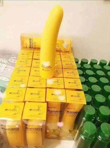 오이 모양의 수딩젤과 바나나 모양의 클렌징폼 | 인스티즈