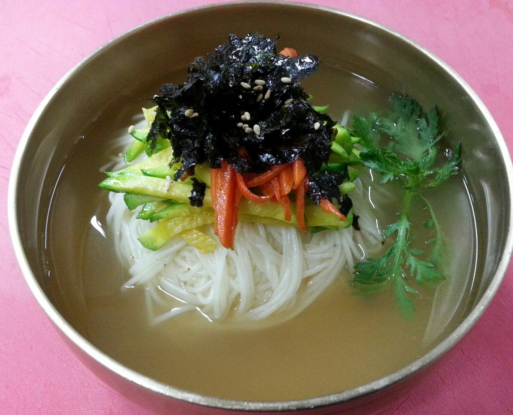 멸치국수 이미지