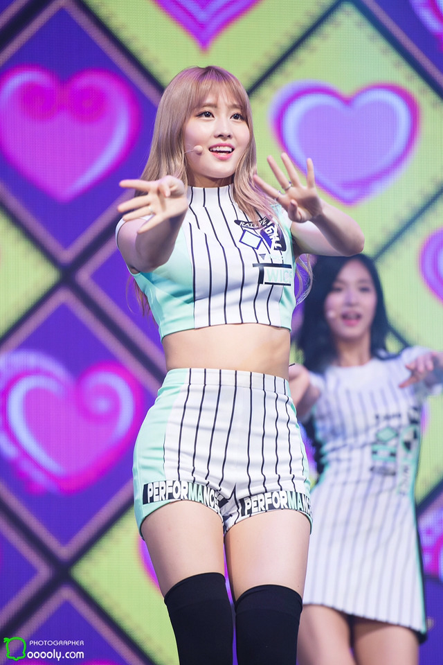 트와이스 모모 8p | 인스티즈