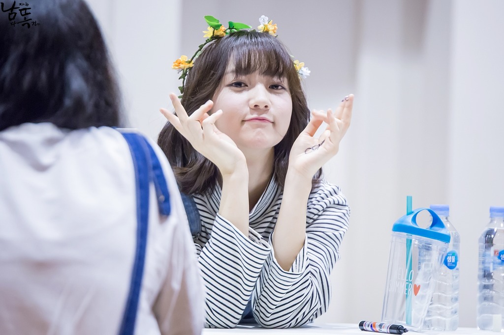 오마이걸의 유일한 단발머리녀 | 인스티즈