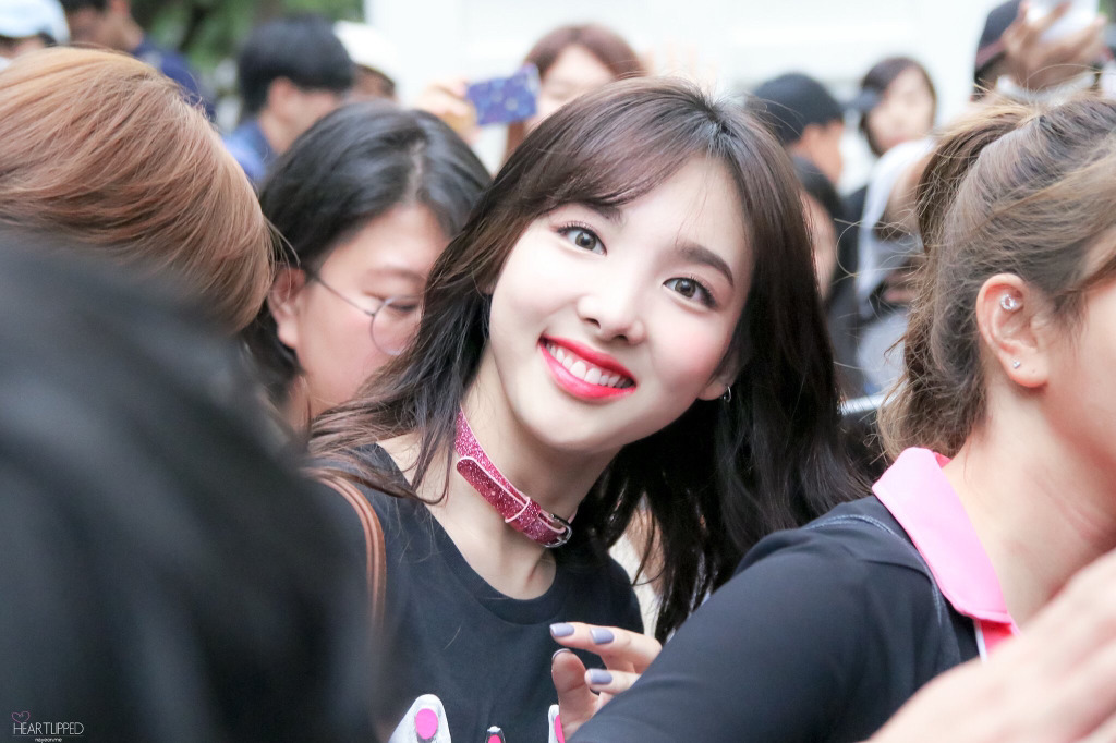 상큼함이 터지는 토끼 나연이 | 인스티즈