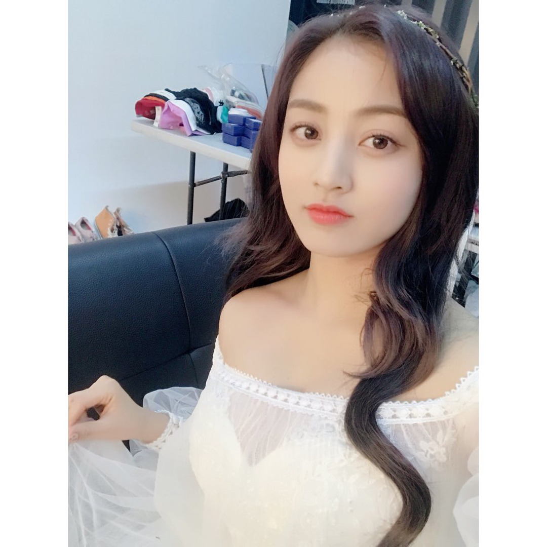 오늘 폭풍업로드한 트와이스 지효인스타그램.jpg | 인스티즈