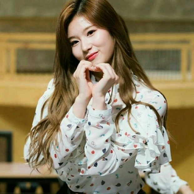 트와이스 사나 | 인스티즈