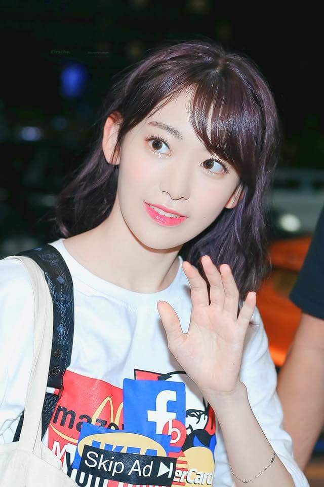 180921 사쿠라 출국 사진 | 인스티즈