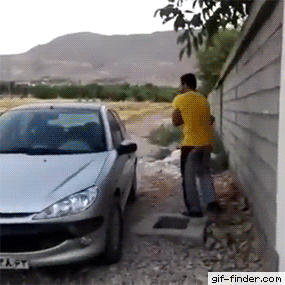 상남자가 키 없이 차문 여는 법.gif | 인스티즈
