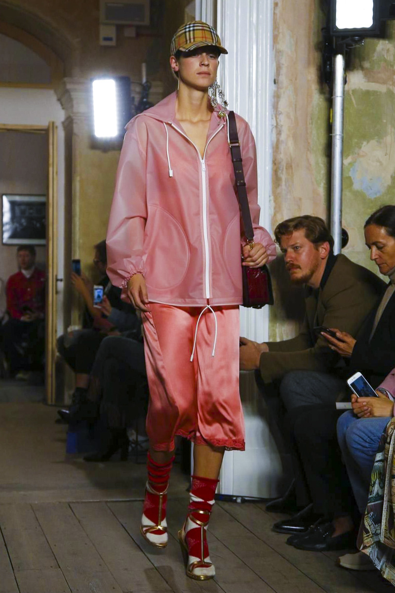 버버리 2017 F/W 컬렉션 | 인스티즈