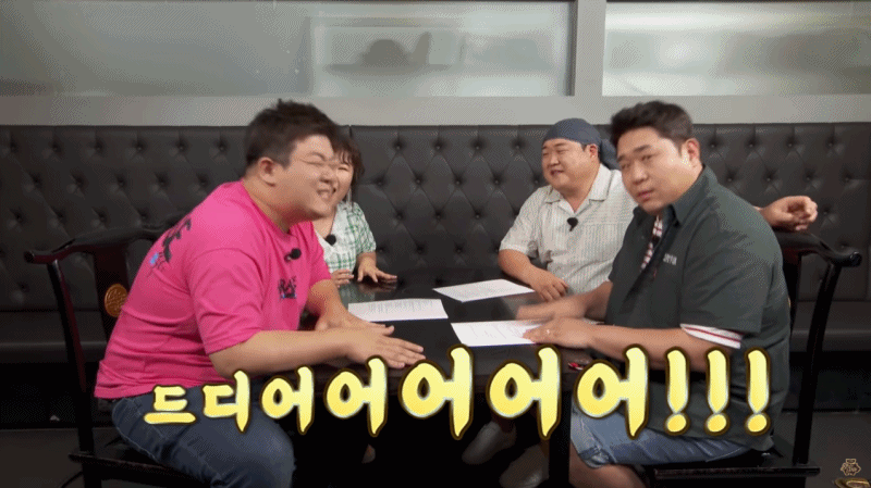 주변에 이런 형동생들 있으면 하루 종일도 수다떨 수 있을 것 같네요ㅋㅋ | 인스티즈