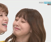 친구끼리 애정표현으로 못하는 사람은 절대 못하는 것.gif | 인스티즈