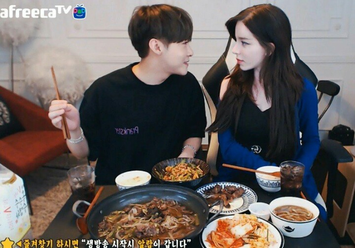 아프리카 게스트로 출연한 이스라엘 여군 출신 BJ | 인스티즈