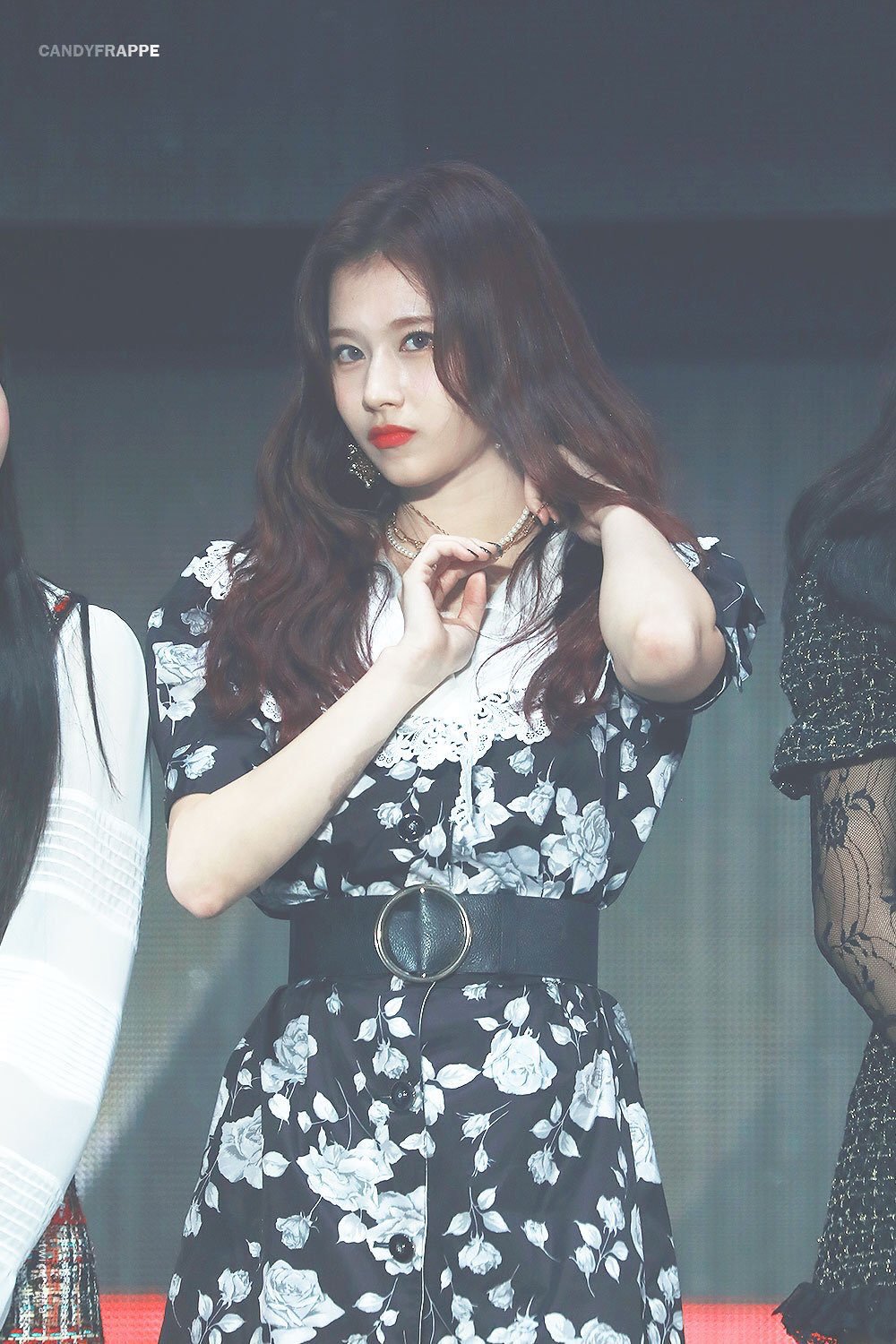 주말에 보는 사나.jpgif | 인스티즈