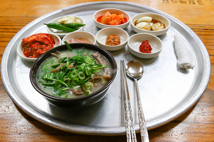 하루종일 안 먹고 한끼 선택해야 한다면 국밥 vs 백반 | 인스티즈