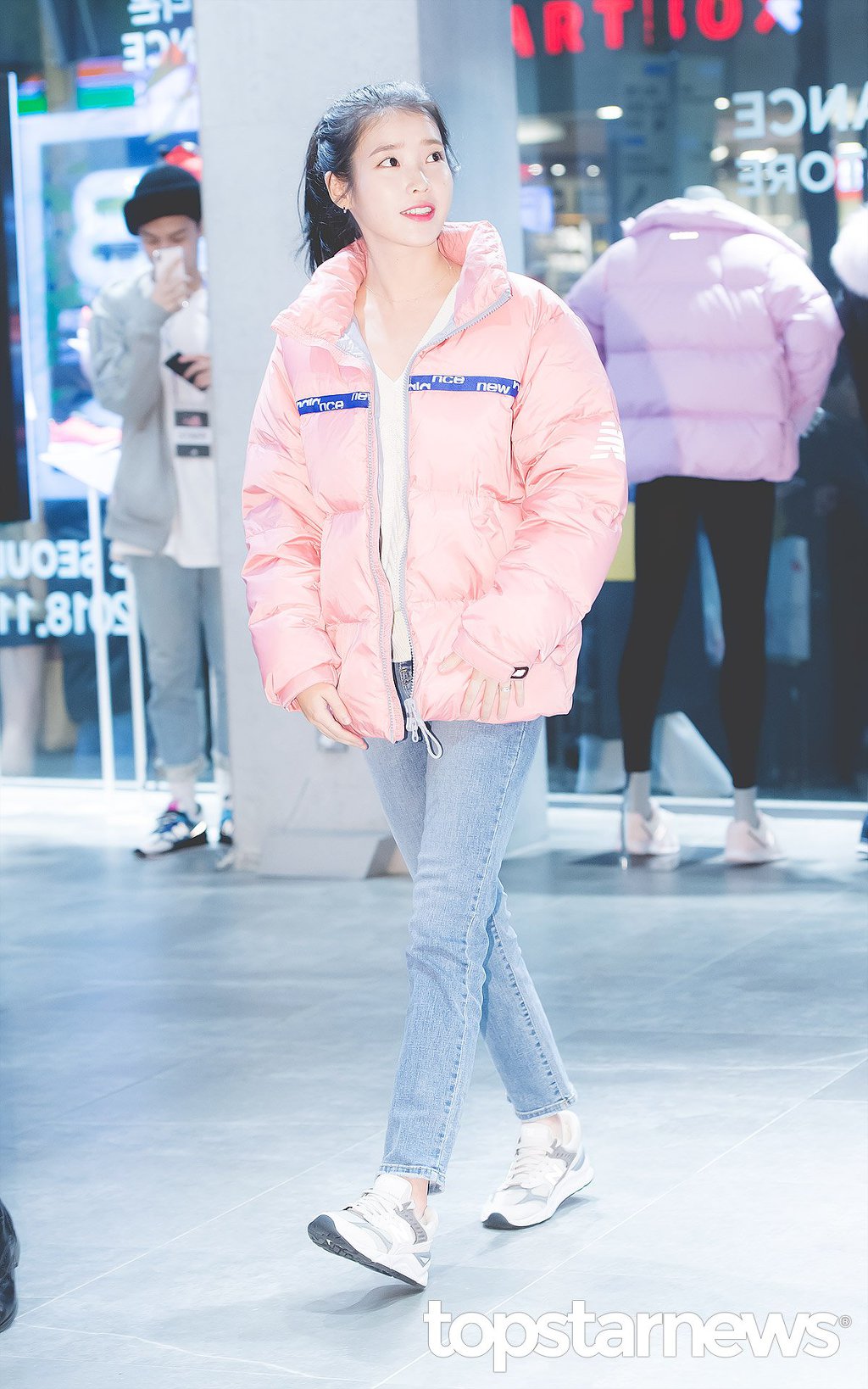 181102 아이유 뉴발란스 팬밋업(Fan Meet Up) 행사 | 인스티즈