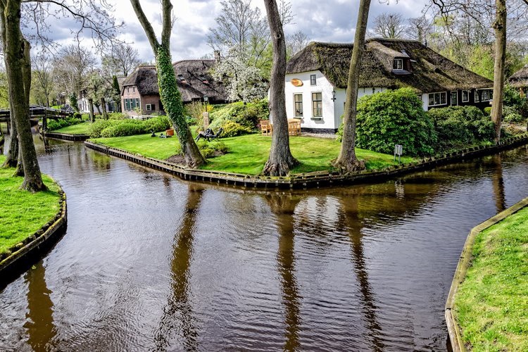 시간 나면 꼭 놀러 가보고 싶은 세계의 이상한 마을 7곳 | 인스티즈