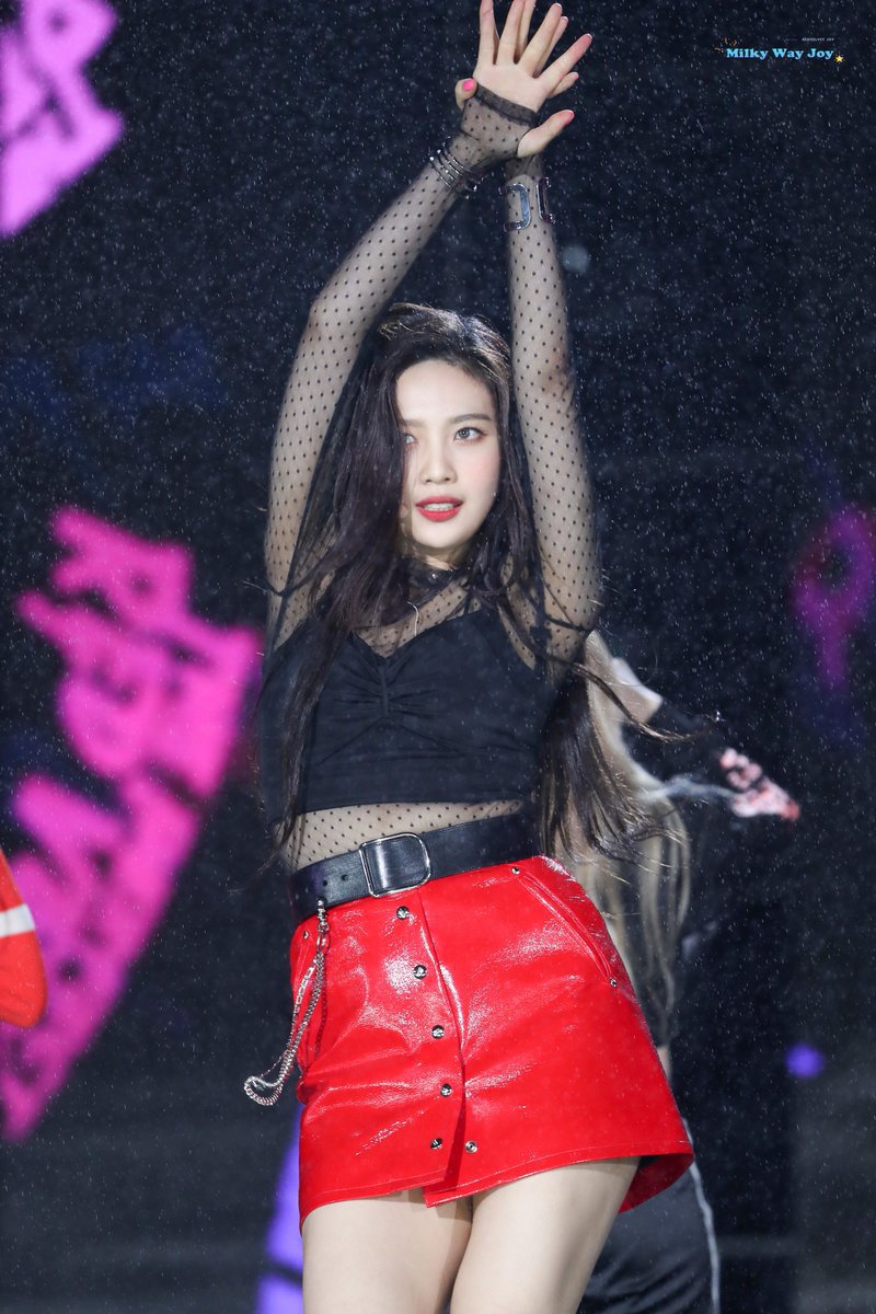 레드벨벳의 큐티섹시갓 둥둥이 조이.jpg | 인스티즈