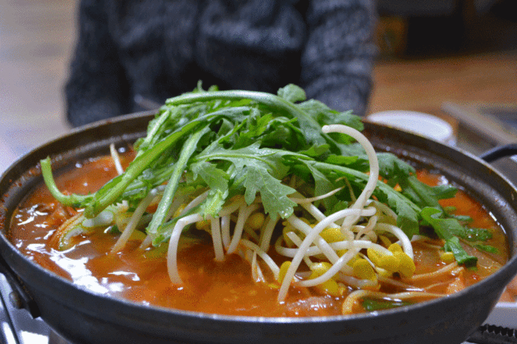 신선하고 맛있는! 송어회 (+사이드) gifjpg | 인스티즈