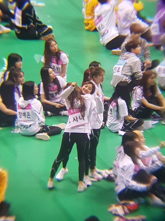 아육대와서 마냥 좋은 트와이스 사나,지효 ㅋㅋㅋㅋㅋ | 인스티즈