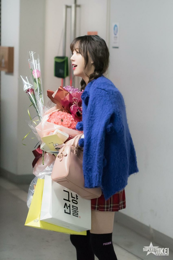 [러블리즈] 아침부터 속이 더부룩해서 케이 | 인스티즈