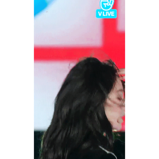 바람도 막지 못하는 아이린의 미모.gif | 인스티즈