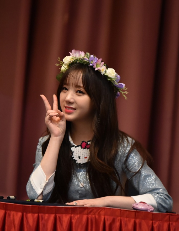 [러블리즈] 아침부터 속이 더부룩해서 케이 | 인스티즈