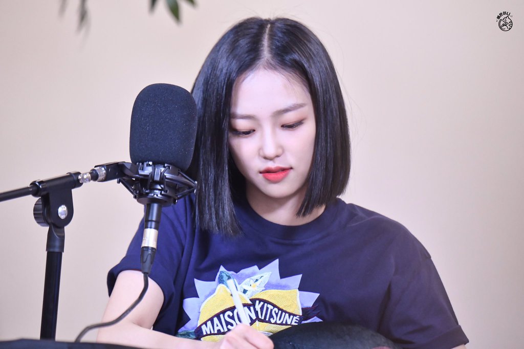 단발머리가 찰떡같이 어울리는 CLC 장예은.jpgif | 인스티즈