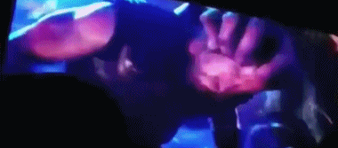 어벤져스 공식 트레일러에서 빠진 유출 장면.gif | 인스티즈