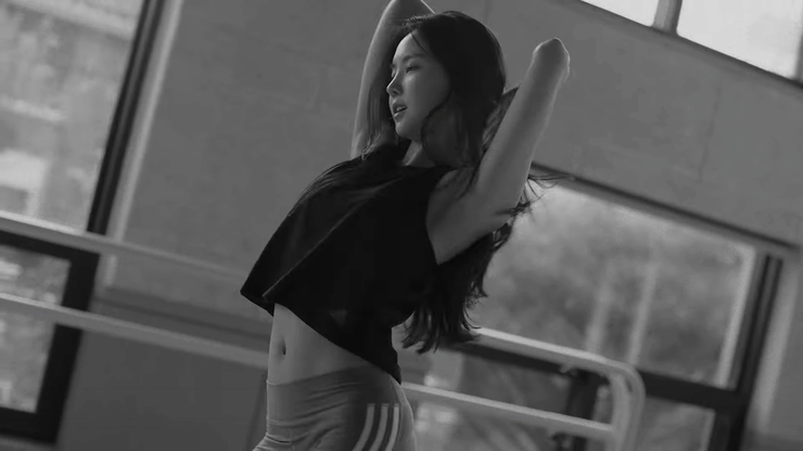 아디다스 광고 에이핑크 손나은.gif | 인스티즈