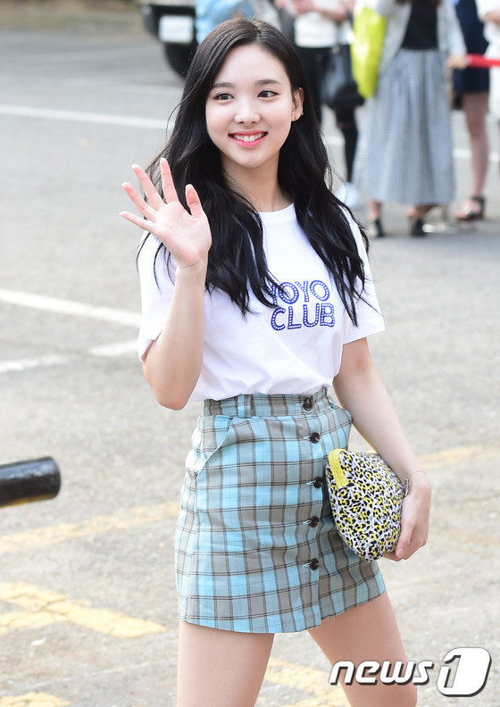 트와이스 나연 사복 | 인스티즈