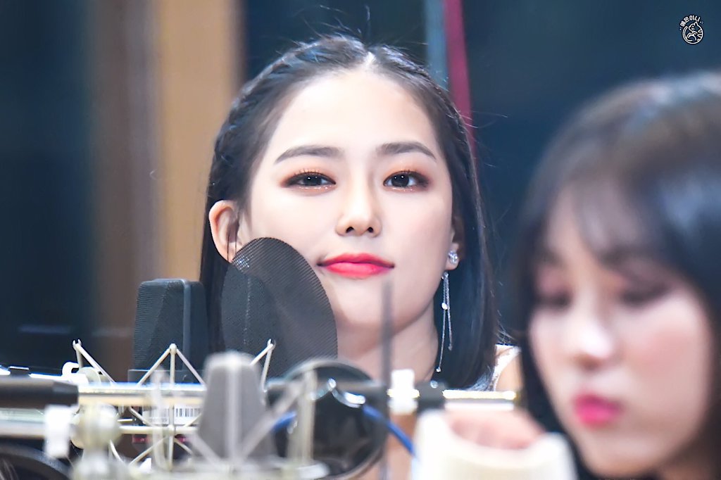 CLC 예은의 무대 안팎의 차이.jpg | 인스티즈