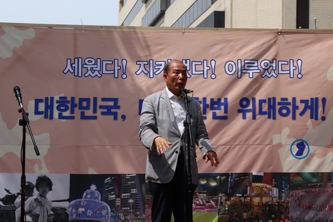 더블클릭을 하시면 이미지를 수정할 수 있습니다