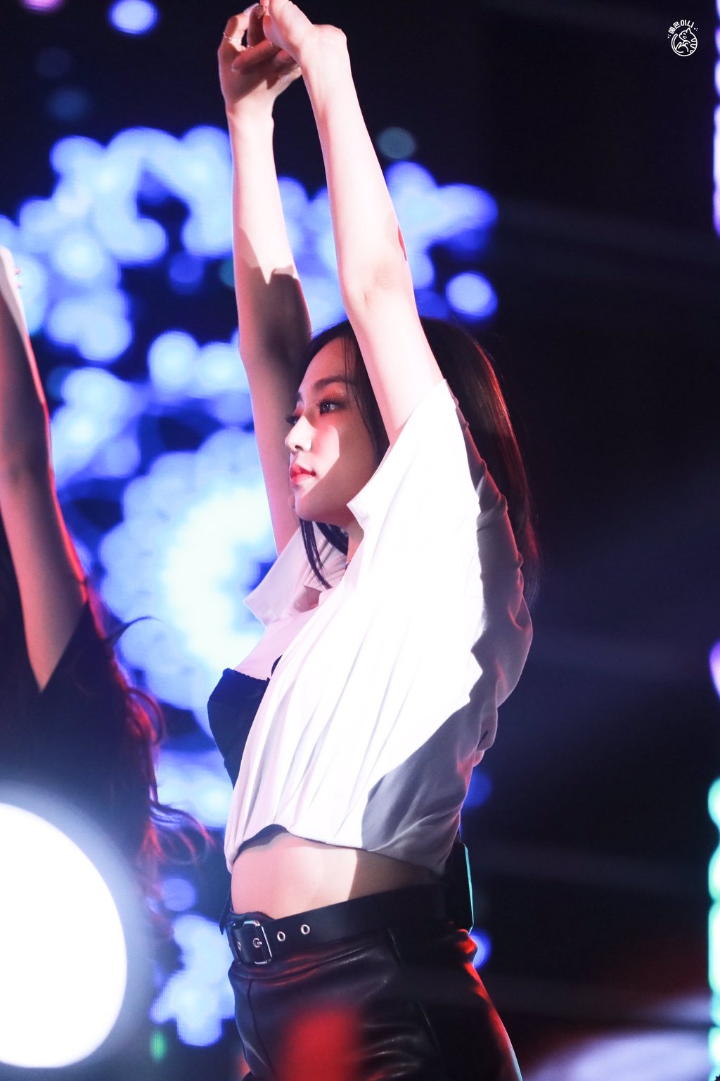 CLC 예은의 무대 안팎의 차이.jpg | 인스티즈