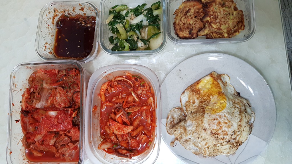 진짜 현실적인 집에서 혼밥하기 | 인스티즈
